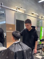 -Devilhands Barbershop男士理容店