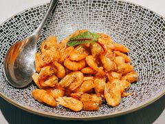 油爆小河虾-屋里厢上海菜馆
