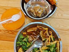 -柳州肥姨妈大骨螺蛳粉(东靖路店)