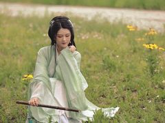 -九月鹰飞汉服摄影工作室