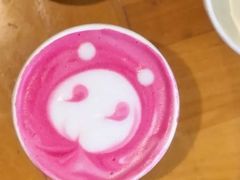 红丝绒拿铁-WHEN PIGS FLY当猪飞