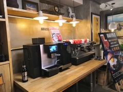 -HIGH FIVE哈福手工汉堡(桂林路店)