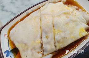 Meat and Egg Rice Noodle Roll