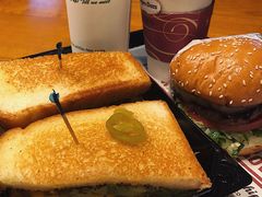-The Habit Burger Grill 哈比特汉堡(复兴soho店)