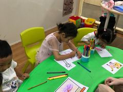 -i2青少儿英语(爱加星悦荟店)