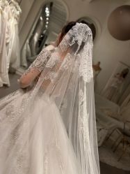 -艾米丽婚纱礼服