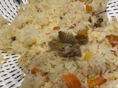 羊城抓饭-巴扎美食·新疆菜·西域歌舞表演餐厅(新疆大厦店)