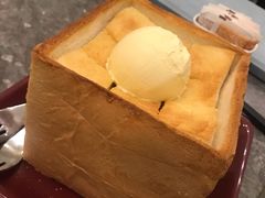 蜂蜜冰淇淋厚多士-港丽餐厅(龙之梦长宁店)