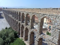 -塞哥维亚输水道