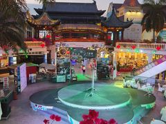 -亚龙湾中心广场