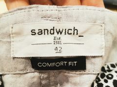 -玛奴拉改衣(万里家乐福店)