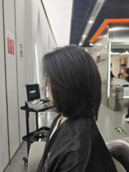 -艾美A·M Hair Salon