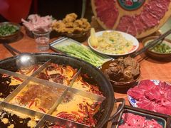 -周小明火锅(黑金冠社区店)