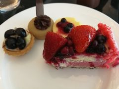 -圣丰索菲特·2 On 988 Café 自助餐厅