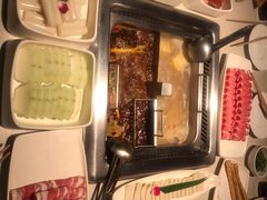 -海底捞火锅鲜切牛肉主题店(长寿路店)