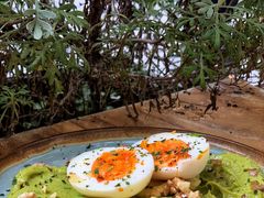 牛油果煮蛋吐司-RAC BAR(安福路店)