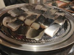 -围炉肉舍•炭烤活鳗•丹东海鲜烤肉(步行街店)