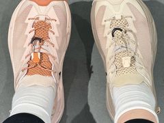 -HOKA(北京蓝色港湾店)