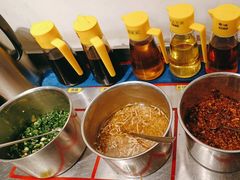 -包整·丝娃娃(一览甲秀楼风景店)