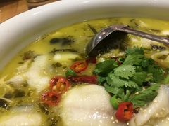 老味酸菜鱼-小六汤包(万和城店)