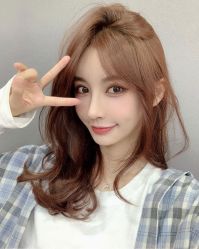 -AYO SALON