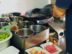 -何记酿皮店(西流湾店)