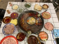 -财二舅火锅招待所