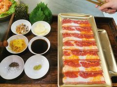 -围炉肉舍•炭烤活鳗•丹东海鲜烤肉(步行街店)