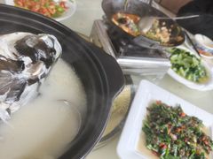-万佛湖许老大铁锅鱼(黑金冠店)
