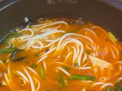 -良米山·云南野生菌过桥米线(上海首店)