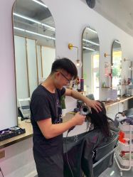 -茶发Salon·烫发染发理发