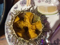 黄金海胆-蚝堡海鲜·威海菜·海肠捞饭·烧烤·亚洲吃蚝公司(幸福门店)