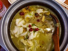 -周鱼小馆石锅酸菜鱼(活力汇店)