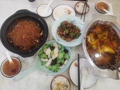 -鑫巴蜀小镇 · 水煮鱼专研店(玉桥店)