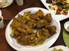 金牌炸猪手-熠盛粤味(永康路店)