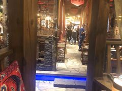 -老牌坊云南鱼豆花火锅(爱建店)