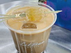 Bee的蜂巢拿铁-LilBee Coffee