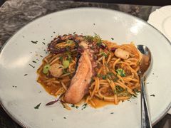 -LESCEDARS Brasserie Bistro香柏树