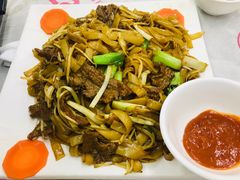 牛肉炒河粉-凤城康记饭店