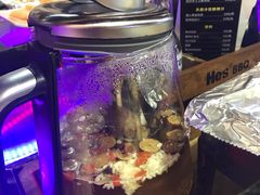 -何师烧烤·香辣蟹·川菜·30年老品牌(太古里旗舰店)