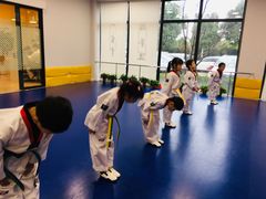 -金载勋跆拳道场(玲东花园店)