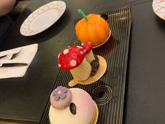 -Salon de The de Joel Robuchon(外滩18号店)