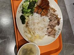 -大食代美食广场(上海中心店)