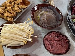 -正贰捌经重庆老火锅(建设路店)