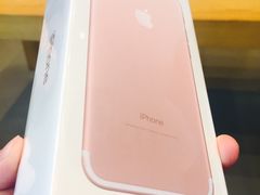 -Apple零售店(华贸购物中心店)