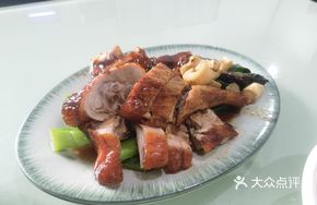 Roast Duck Leg with Soy Sauce Chicken Rice
