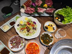 -明洞阿姨·韩式酱蟹烤肉·创意料理(三元桥店)