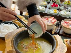 -桥香园过桥米线(国贸店)