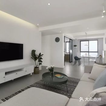 114平极简公寓，大大方方