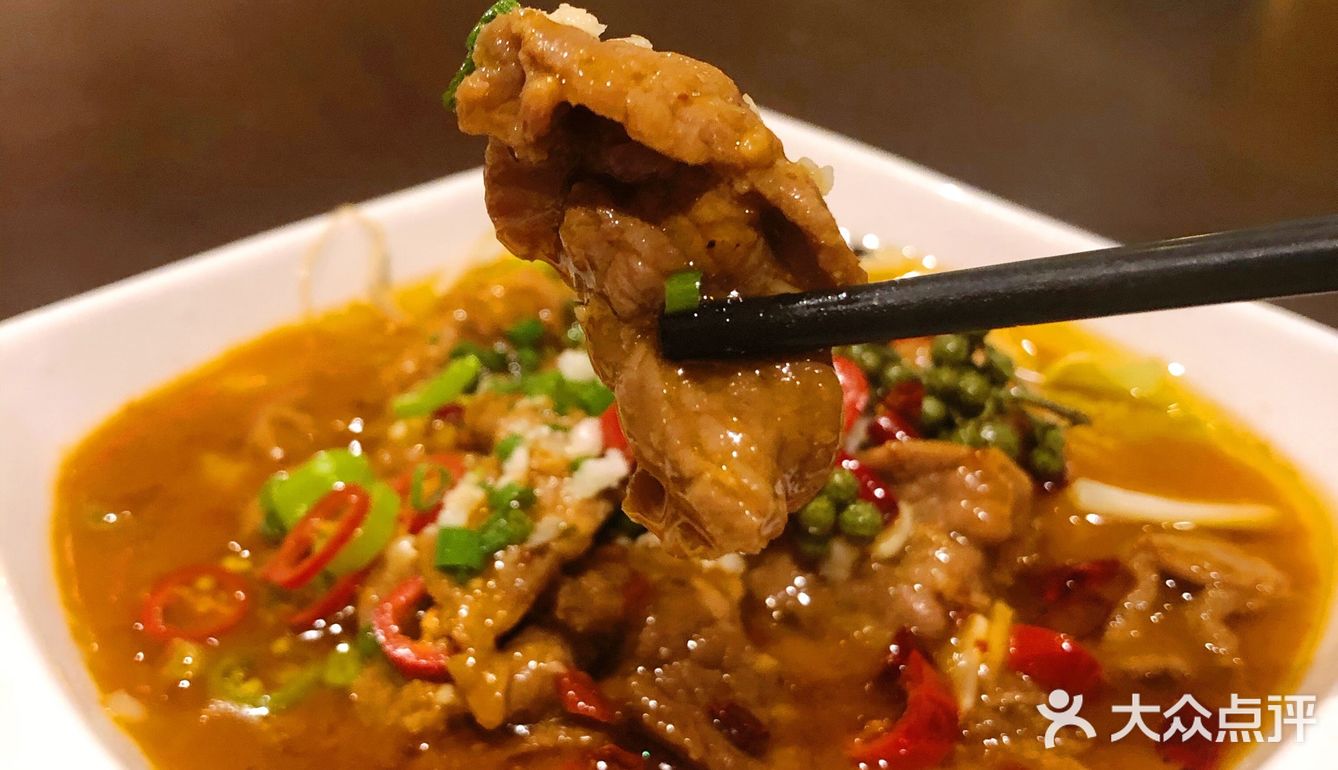 贴秋膘啃排骨，散台请勿打扰